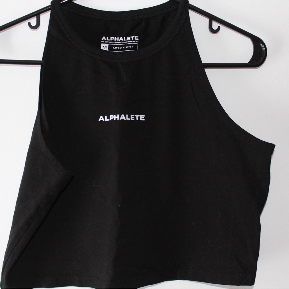 Alphalete Women's Classic Black Crop Top